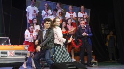 Най-касовият мюзикъл в историята на киното "Брилянтин" с премиера в Летен театър-Варна  на 23 юни