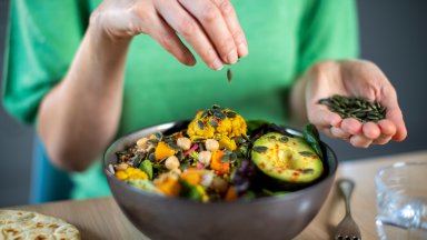 Здравословното хранене с повече зеленчуци след менопаузата намалява риска от рак на гърдата