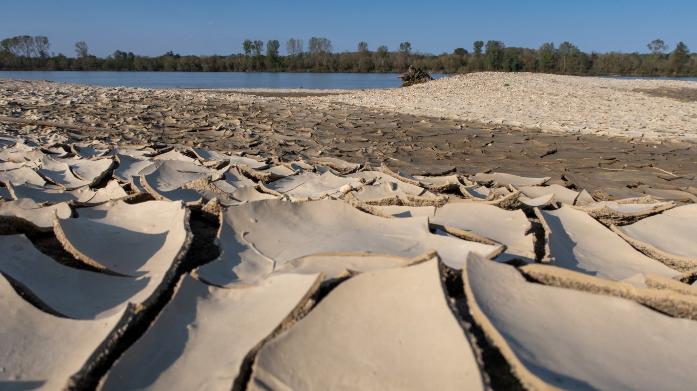 Катастрофална суша в Италия, пресъхва най-голямата река По