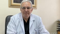 Лекари от "Пирогов" настояват Сербезова да върне уволнения шеф на болницата