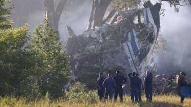 Руски военен самолет Ил-76 се разби край жилищни блокове в Рязан, 4-ма са загинали (видео)