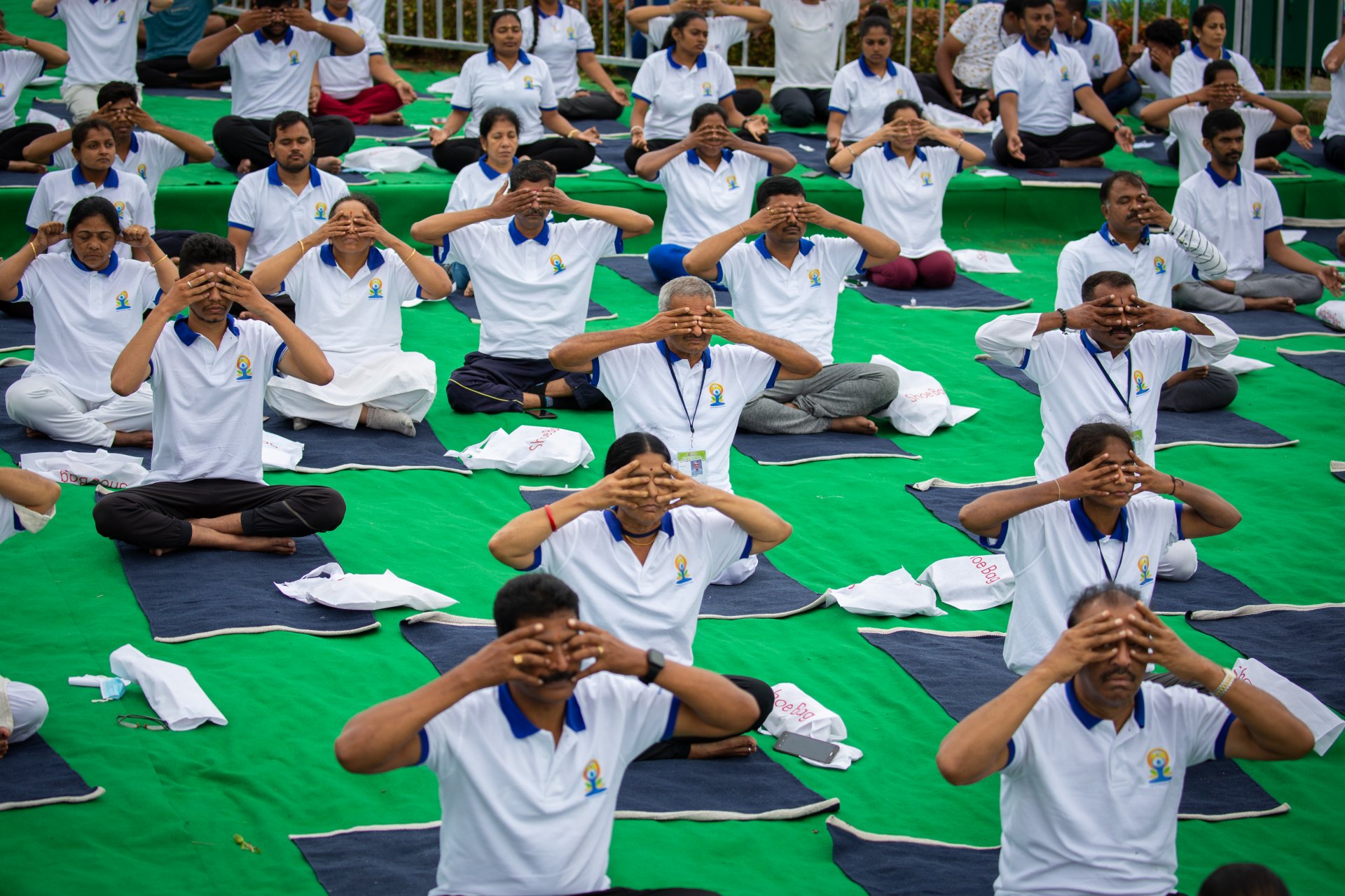 Масов йога клас в Индия 