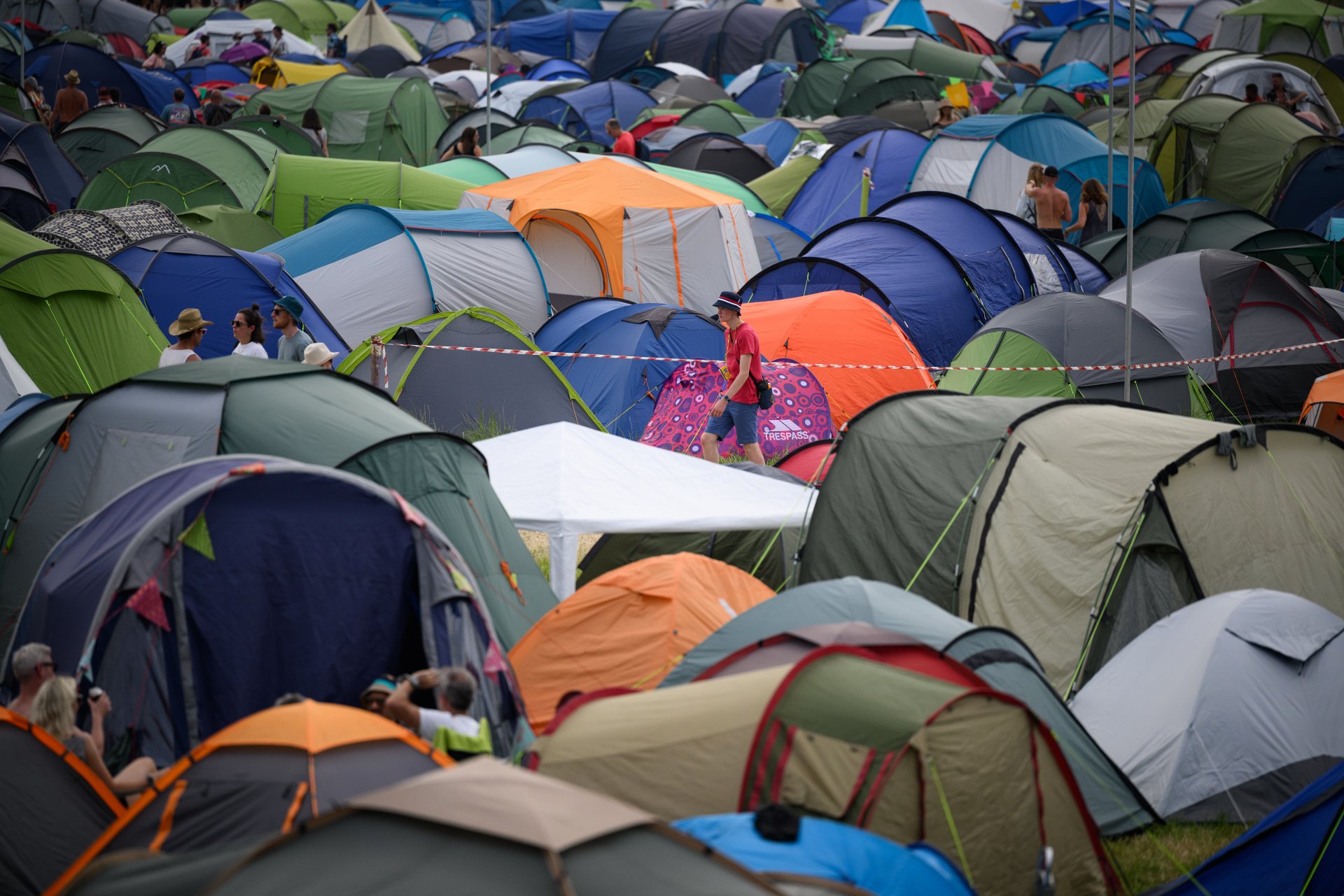 Палатки по време на фестивал 