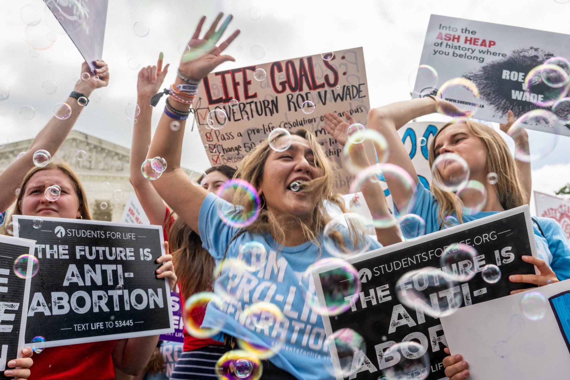 След решението на САЩ активистки против аборта