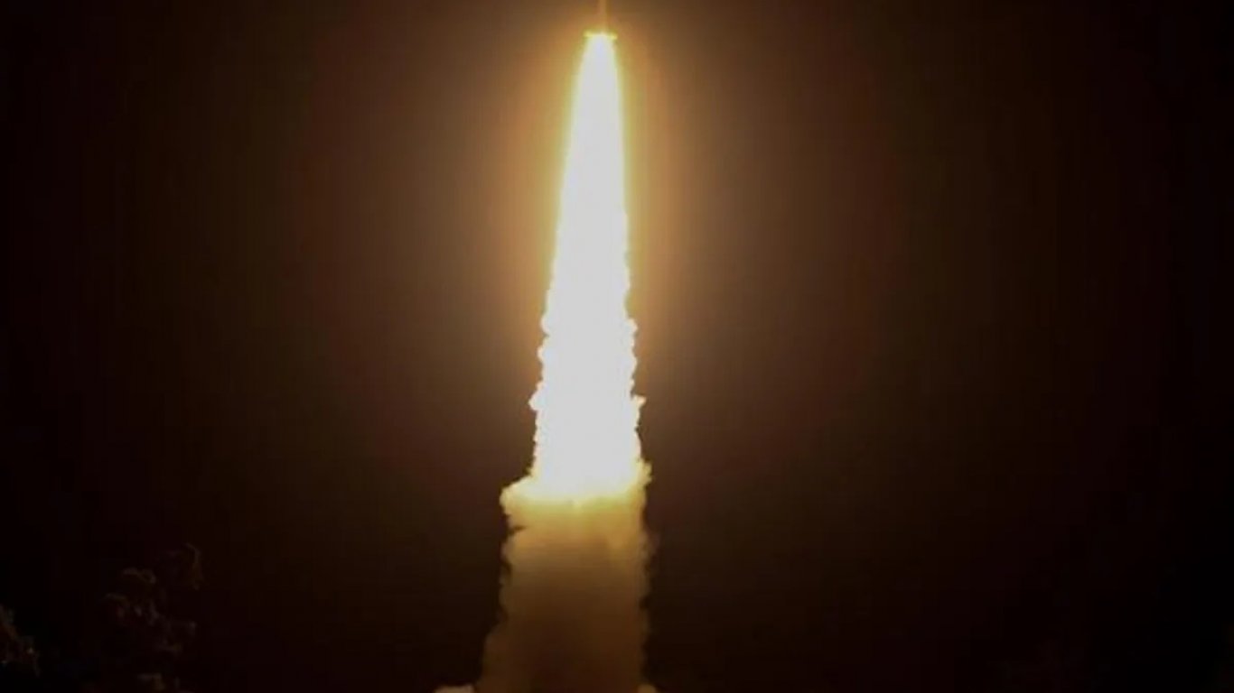 НАСА за пръв път изстреля ракета от Австралия