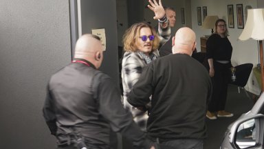 "Дисни" дава на Джони Деп 301 милиона долара, за да се върне в "Пиратите"