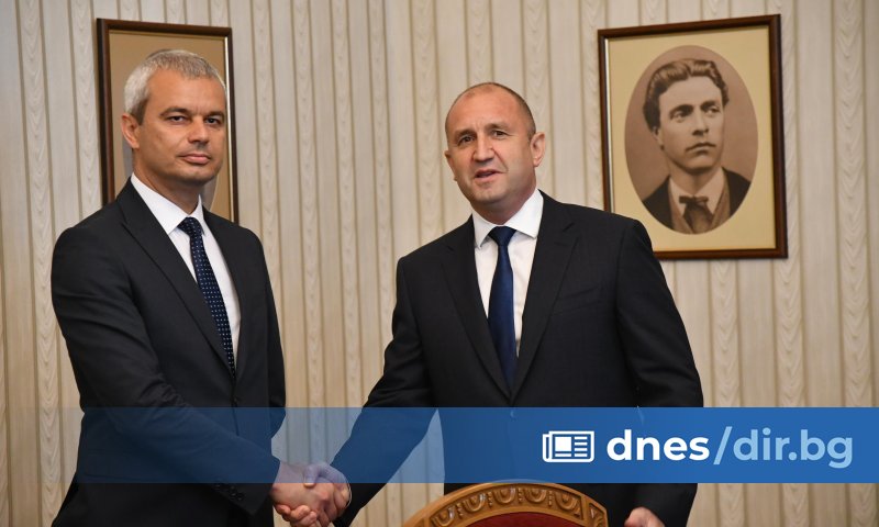 Президентът Румен Радев продължава консултациите с партиите в 48-ото Народно