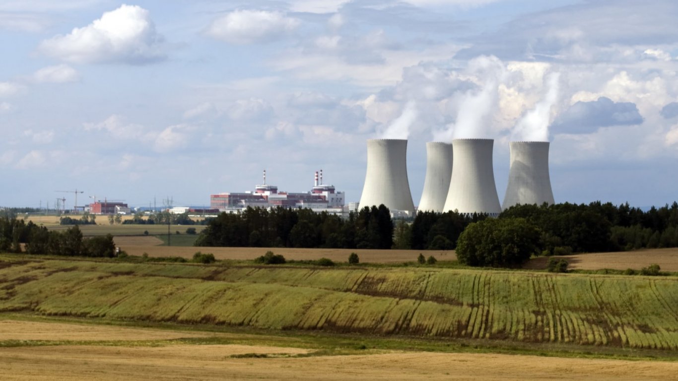 Трима са кандидатите за строителството на нов ядрен реактор в Чехия