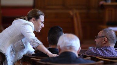 В нашата Конституция разделението на властите е прокламирано но не