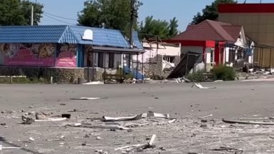 Серия от руски удари в Източна Украйна, затяга се обръчът около Лисичанск