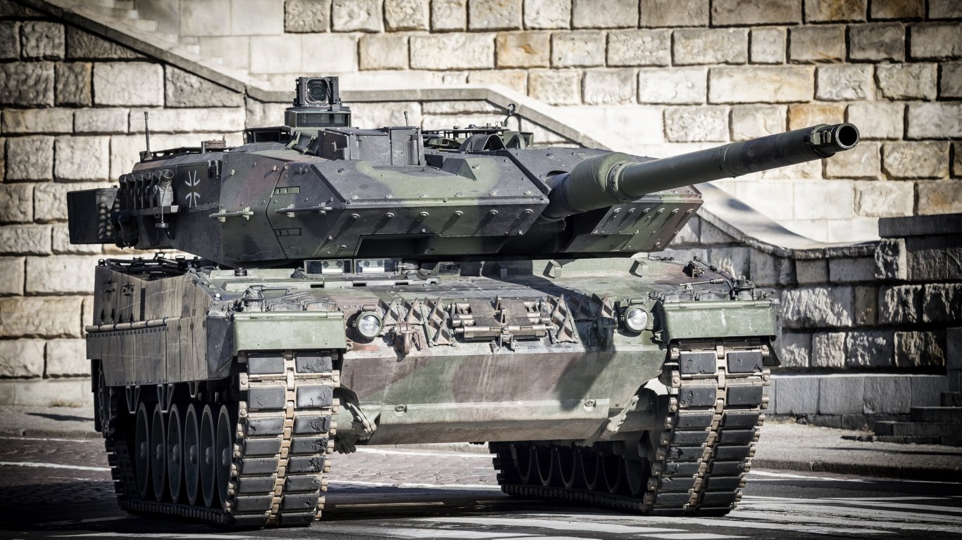 Полша обеща на Киев цяла рота немски танкове „Леопард“, Лондон също има такива планове