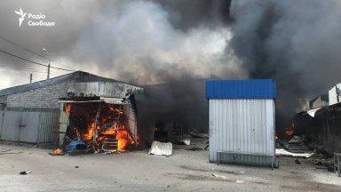 Славянск е под масиран обстрел, конфискуват чужди караби в Мариупол