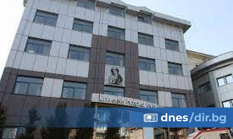 Кардиохирурзите от УМБАЛ Проф. д-р Александър Чирков отстраниха огромни туморни