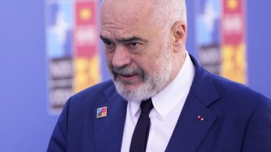 Ирански хакери публикуваха в Телеграм личните данни и всичките му