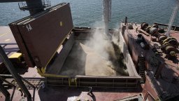 Оттеглянето на Русия от зърнената сделка вдига борсовите цени на пшеницата