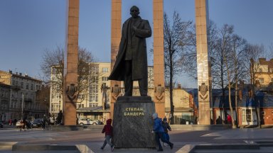 Евролидери на среща в Лвов: Дават €1 млрд. на Киев и създават специален трибунал срещу Русия