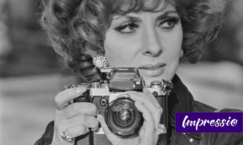 Италианската актриса и фотограф Джина Лолобриджида в Лондон ...