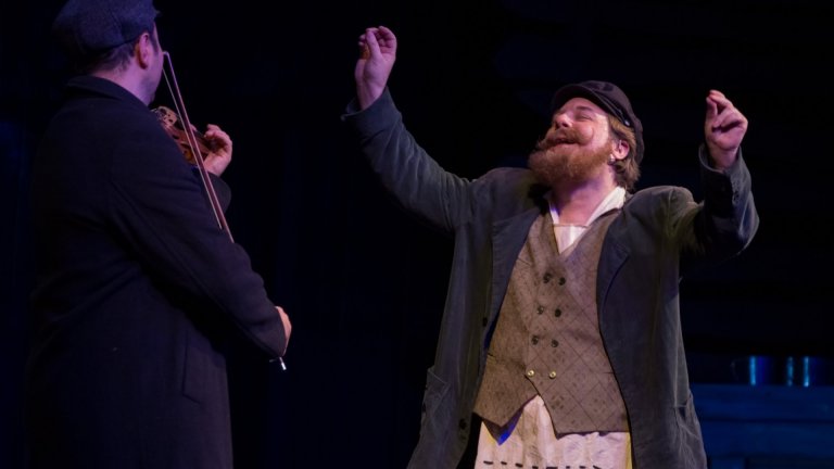 Мюзикълът "Цигулар на покрива" закрива Софийския фестивал на музикалния театър 