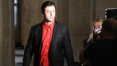 Косъмът открит по ножа с който се твърди че е