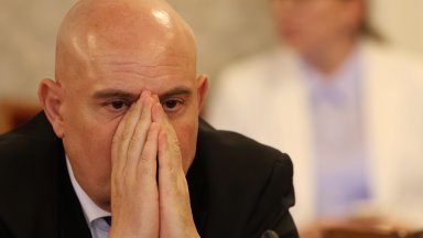 Убитият таксиметров шофьор е поредната жертва на агресията и институционалната