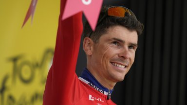 И шампион на Франция напуска Тура заради коронавирус
