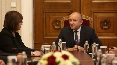 Румен Радев връчва третия мандат на БСП