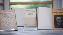 Книги, откраднати във Франция от нацистите, са върнати на наследниците на Жорж Мандел