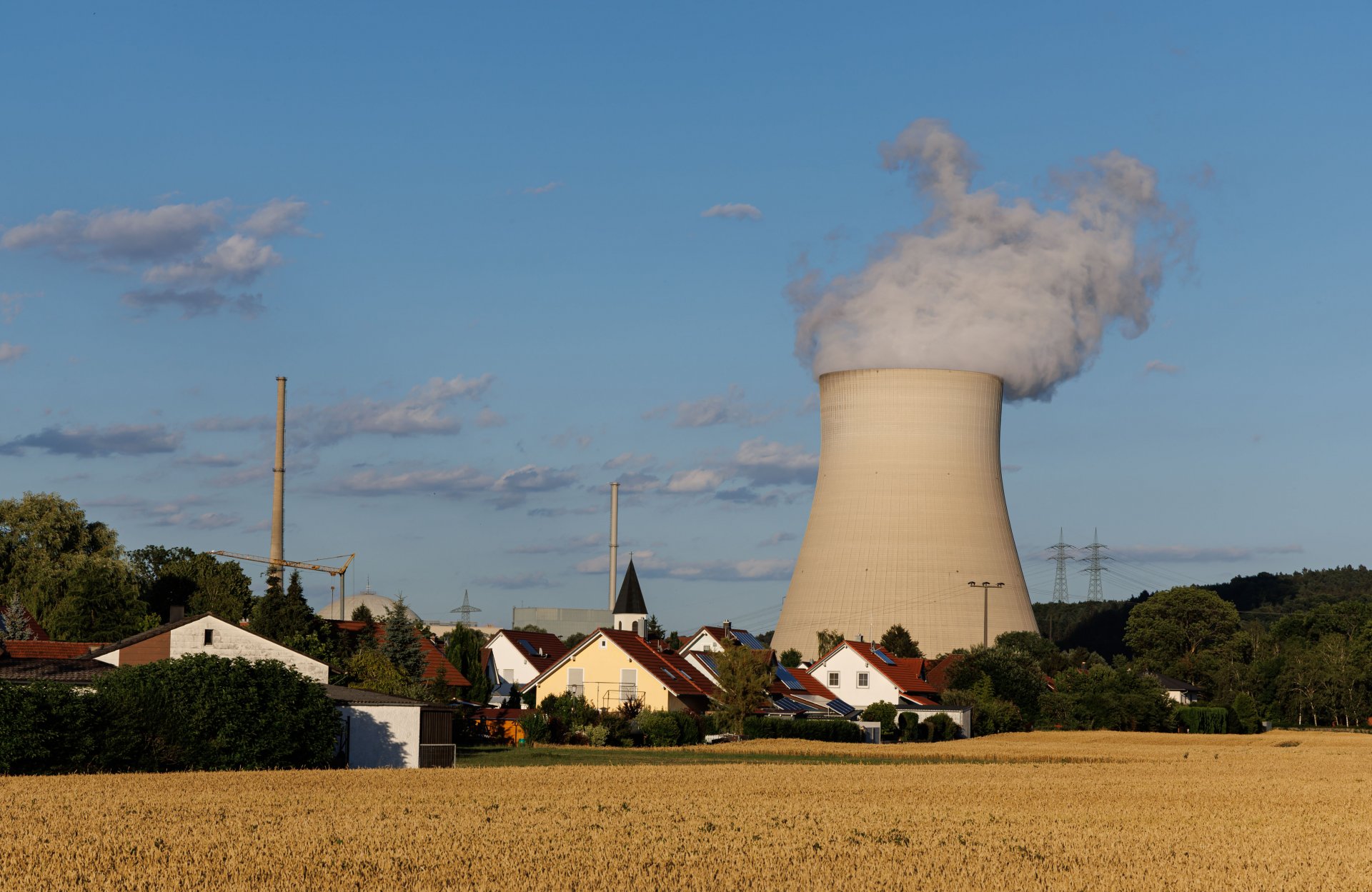 Германия няма да затваря реактори заради войната в Украйна 