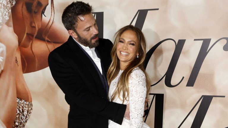 Джей Ло смени 2 рокли на сватбата, Бен Афлек - в бял смокинг