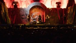 Осъдиха бившия китарист на Manowar на 5,5 г. затвор за детска порнография 
