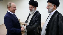 Путин нарече смъртта на иранския аятолах  - "цинично убийство"