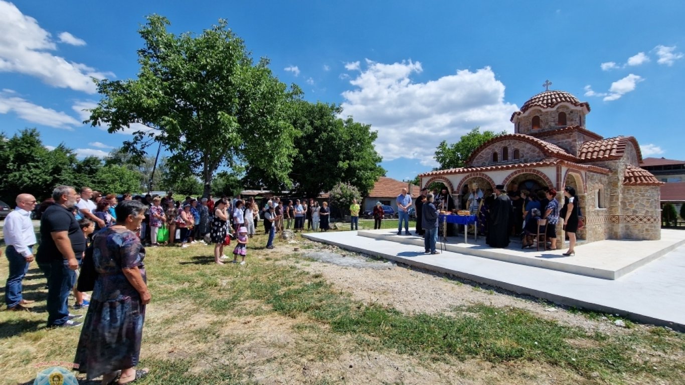 Нов православен храм беше осветен в столичния квартал Илиянци