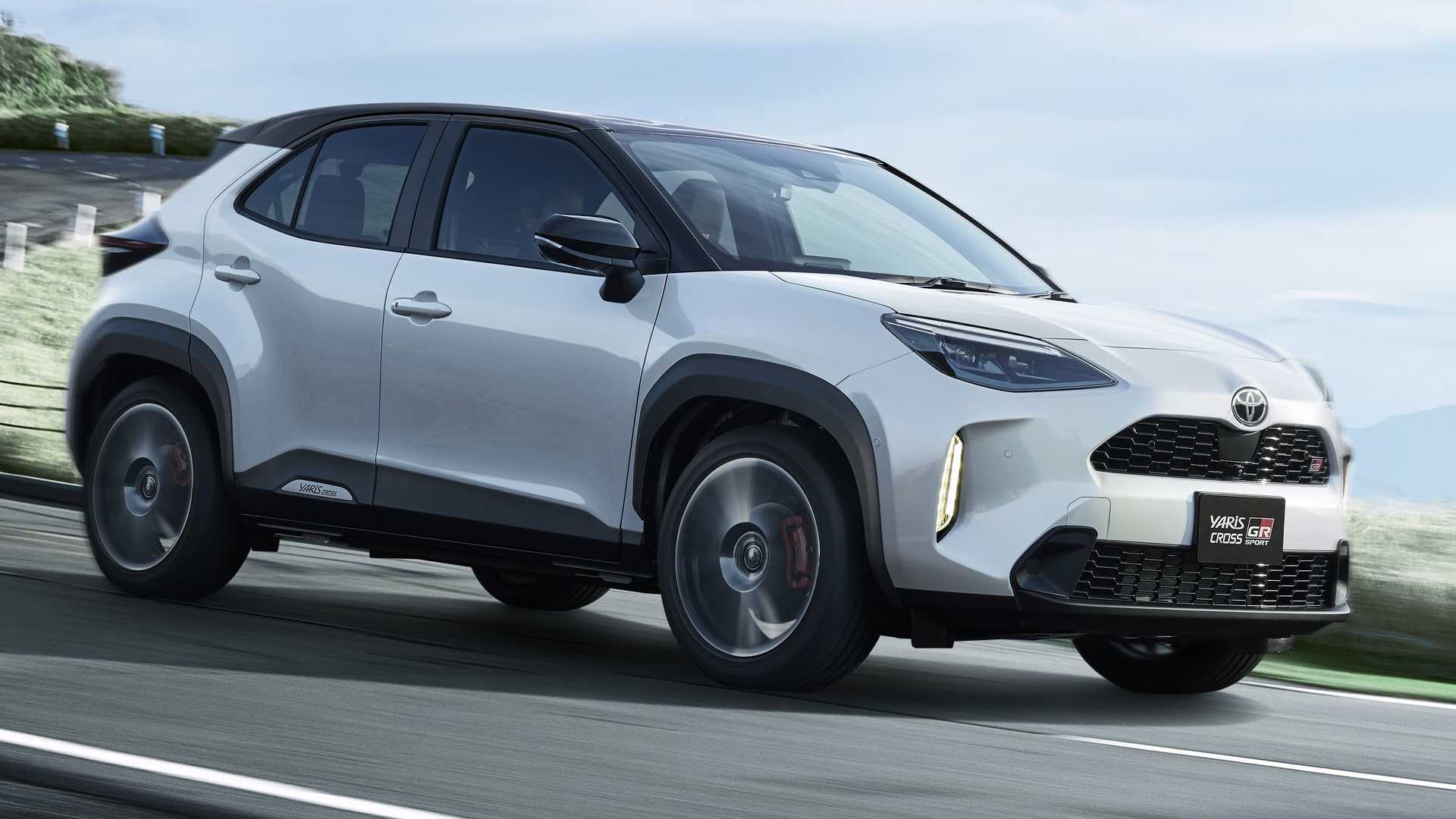 Toyota Yaris се превърна във спортен кросоувър