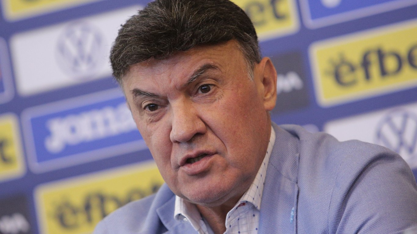 Борислав Михайлов стана шеф на важна комисия в УЕФА