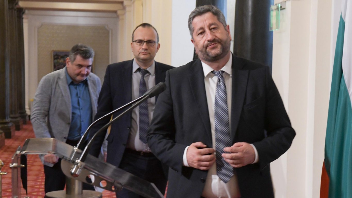 Искрен Митев: Христо Иванов прибърза с решението за създаване на голяма предизборна коалиция