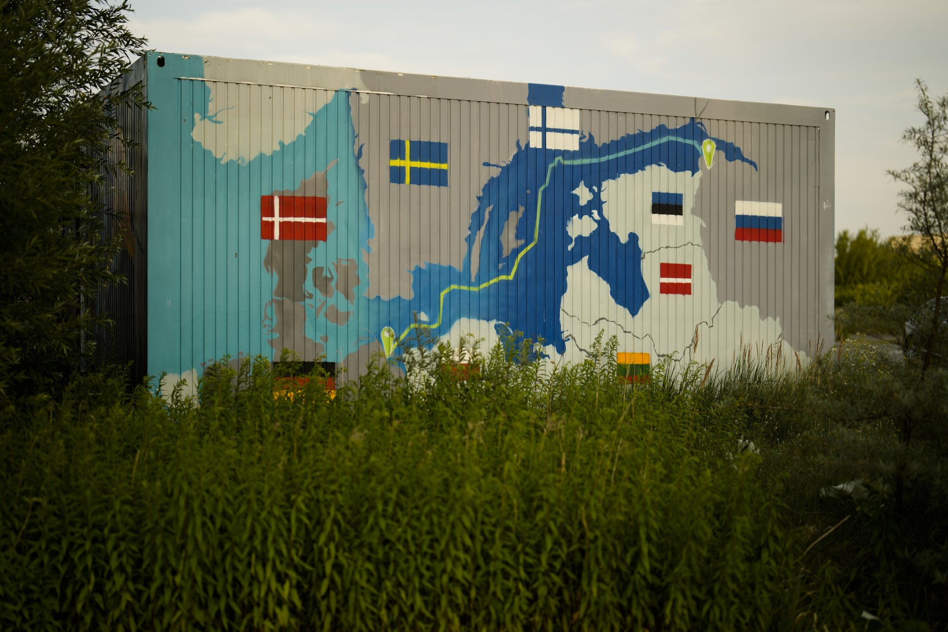 Маршрутът на "Северен поток 1", изобразен върху контейнер