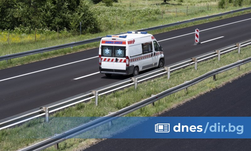 До инцидента се е стигнало след като шофьорът на лекия