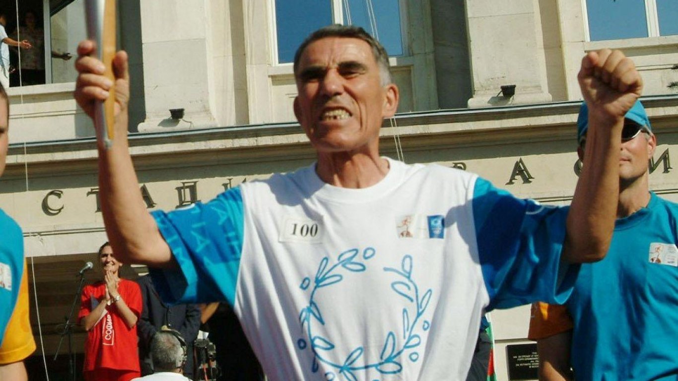 Почитат с паметна плоча първия олимпийски медалист на България