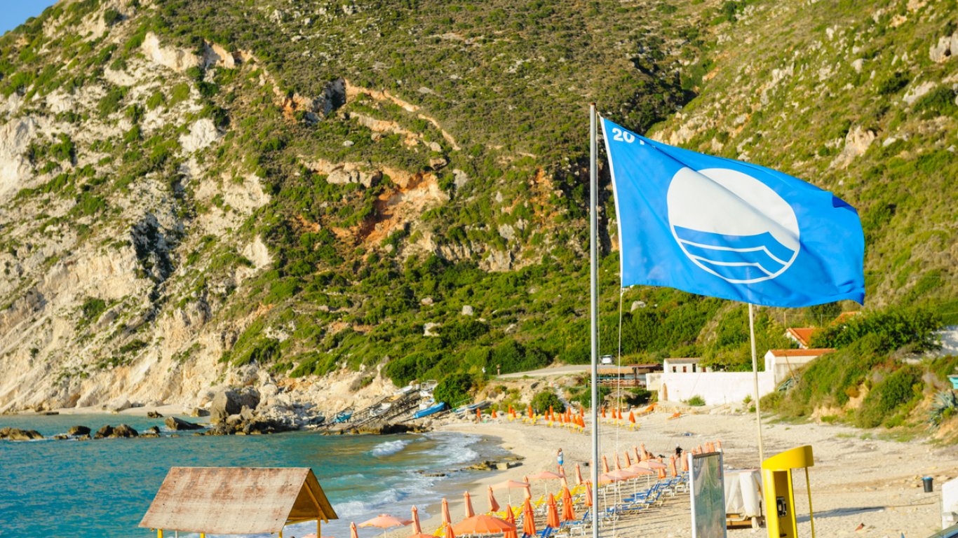 Кои са най-чистите плажове в България, носители на "Син флаг"