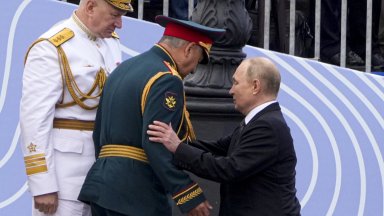 Министърът на отбраната на Русия Сергей Шойгу е инспектирал на