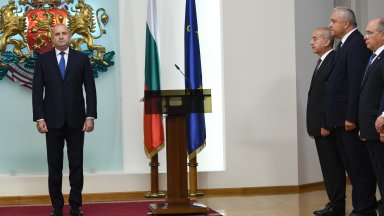 Президентът Румен Радев постави задачите и приоритетите пред новото старо