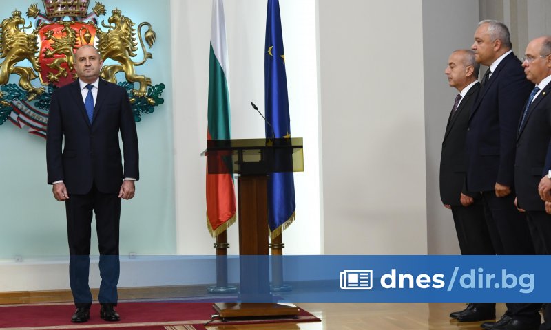 Президентът Румен Радев постави задачите и приоритетите пред новото старо