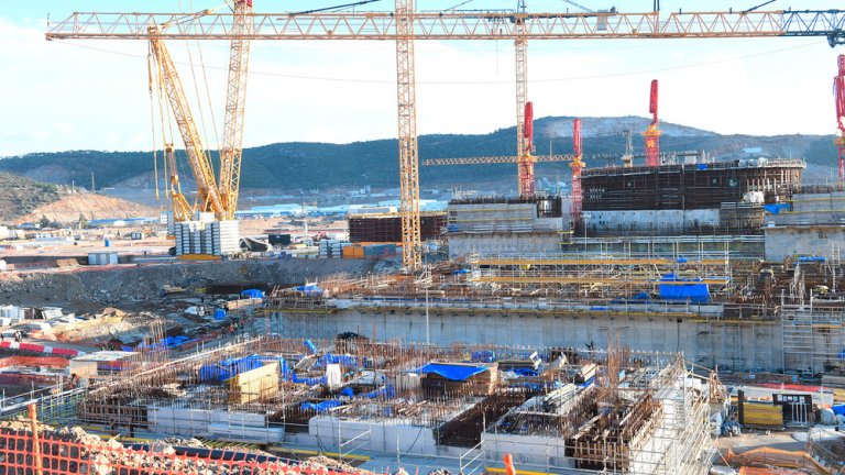 Забавени плащания за над $7 млрд. блокират работата по изграждането на първата турска АЕЦ