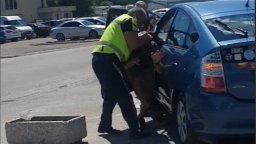 Буйствалият в КАТ дрогиран шофьор с три обвинения, очакват се още