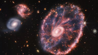 Космическият телескоп "Джеймс Уеб" показа сърцето на галактиката Фантом