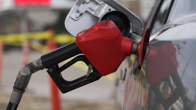 Министърът на икономиката: Отстъпката за горива няма да важи след 31 декември, но ще има мерки за най-бедните