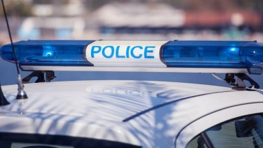 26 годишен шофьор на джип стреля по изпреварващ го автомобил на