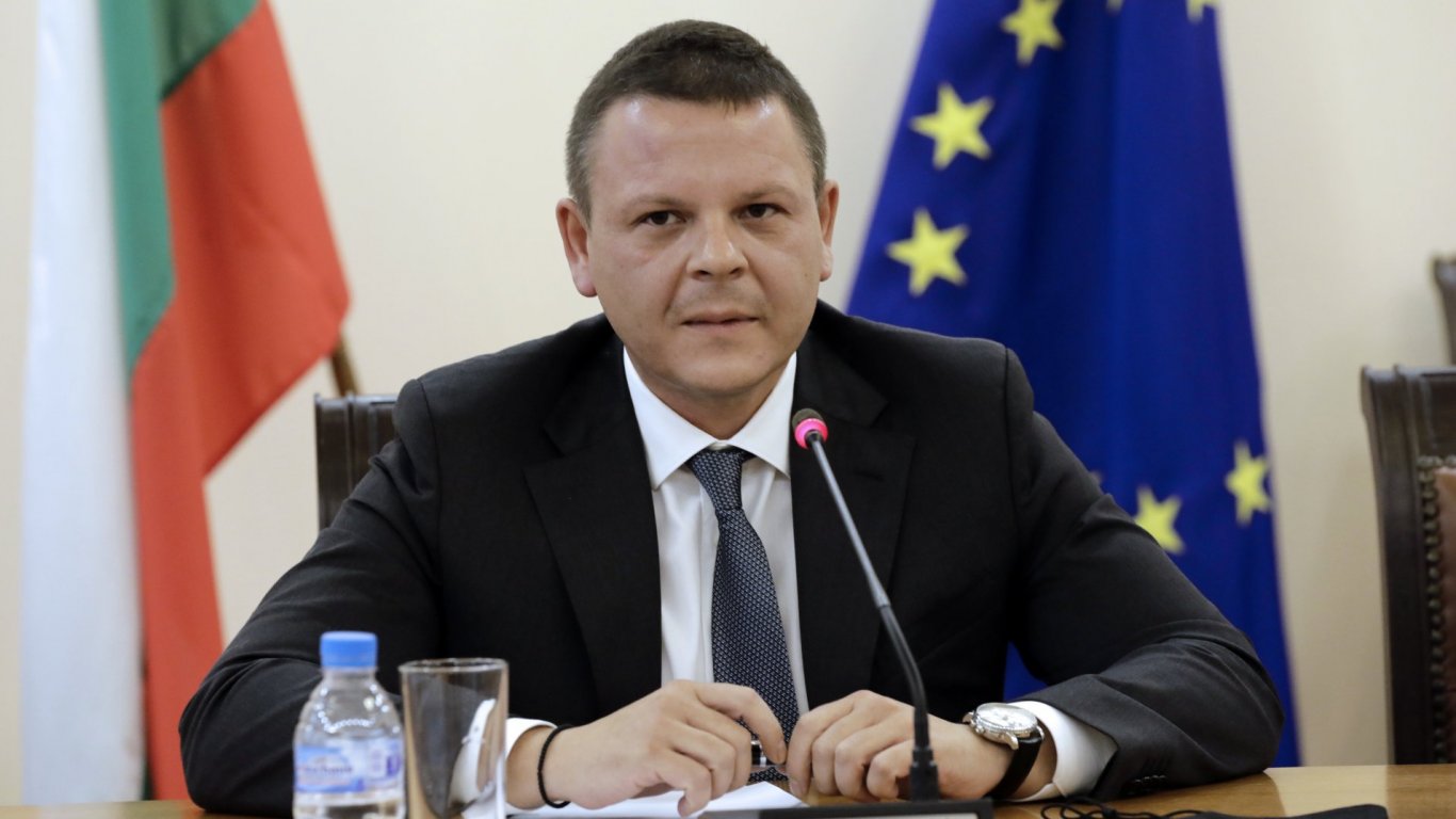 Христо Алексиев ще управлява политиката по пощенските услуги