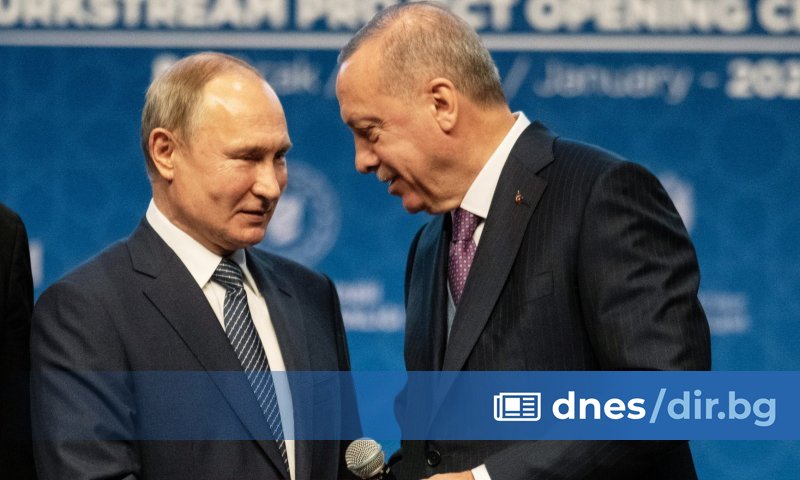 Реджеп Тайип Ердоган разговаря в петък вечер с президента на