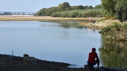 Необичайна находка: Русенски рибари уловиха скариди във водите на Дунав